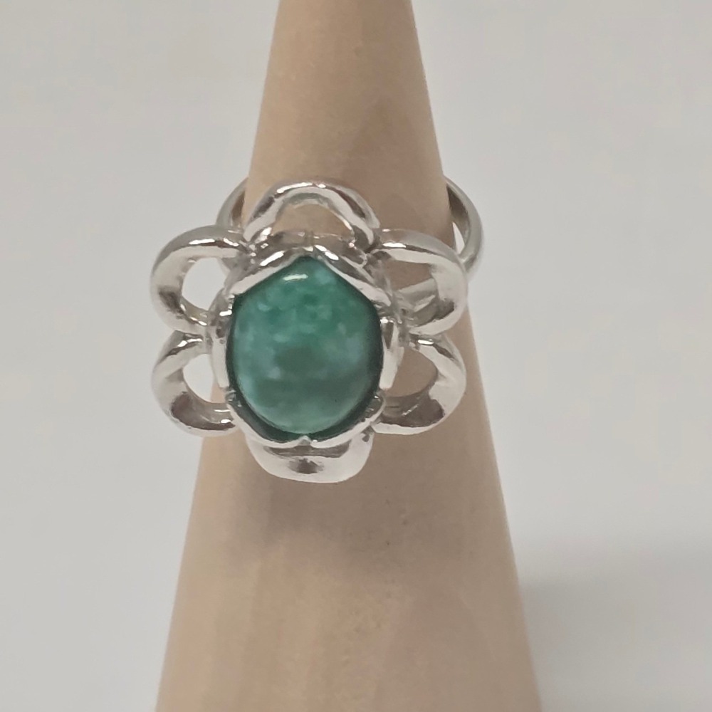Vintage Sarah Coventry Green Marble Cabochon Floral Silver Tone Adjustable Ring